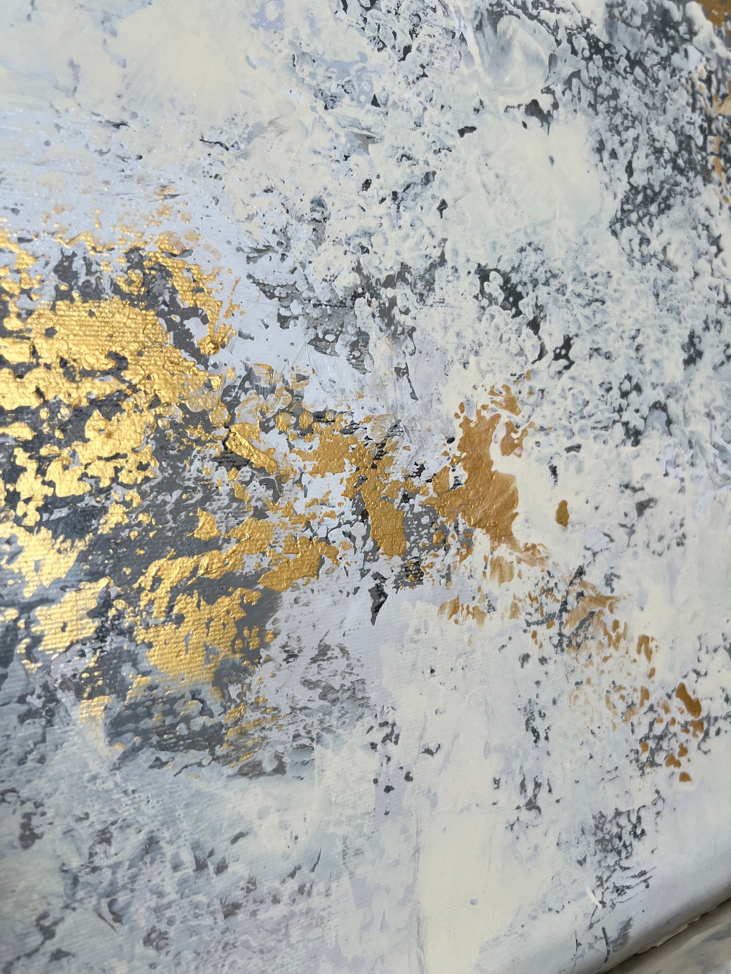 fragmentas iš abstraktaus paveikslo